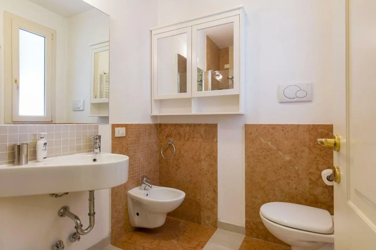 Point Of View Apartment Verona Italy