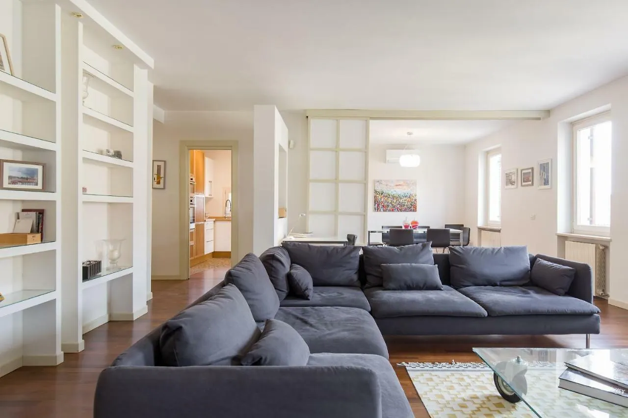 Point Of View Apartment Verona Italy