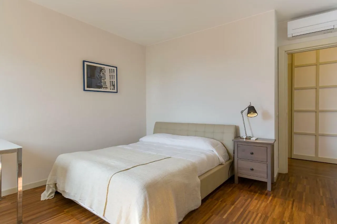 Point Of View Apartment Verona Italy